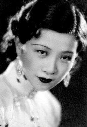 好莱坞明星感情太乱,情乱众生相，情感纠葛成焦点