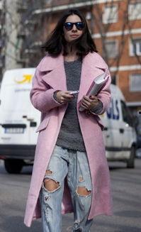 剪开牛仔裤的无码番号,无码番号背后的时尚秘密